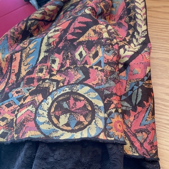 Peruvian Connection Lace Hem Skirt. P/A38/15 - Picture 6 of 7